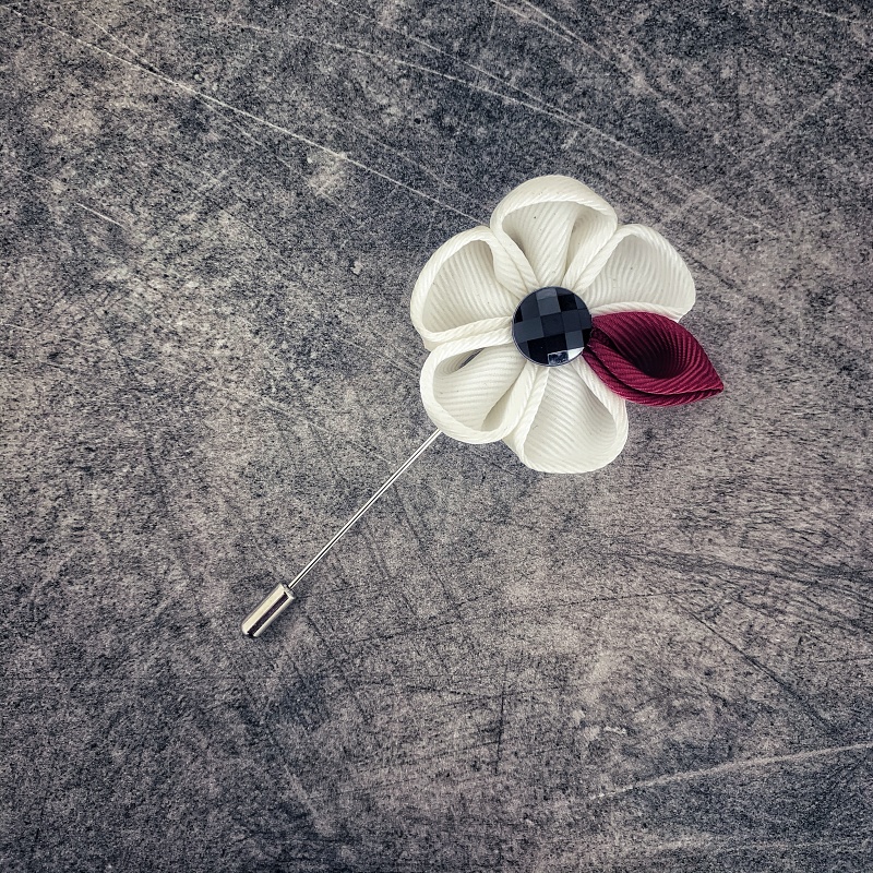 Bílo - rudá brož Arrow Color