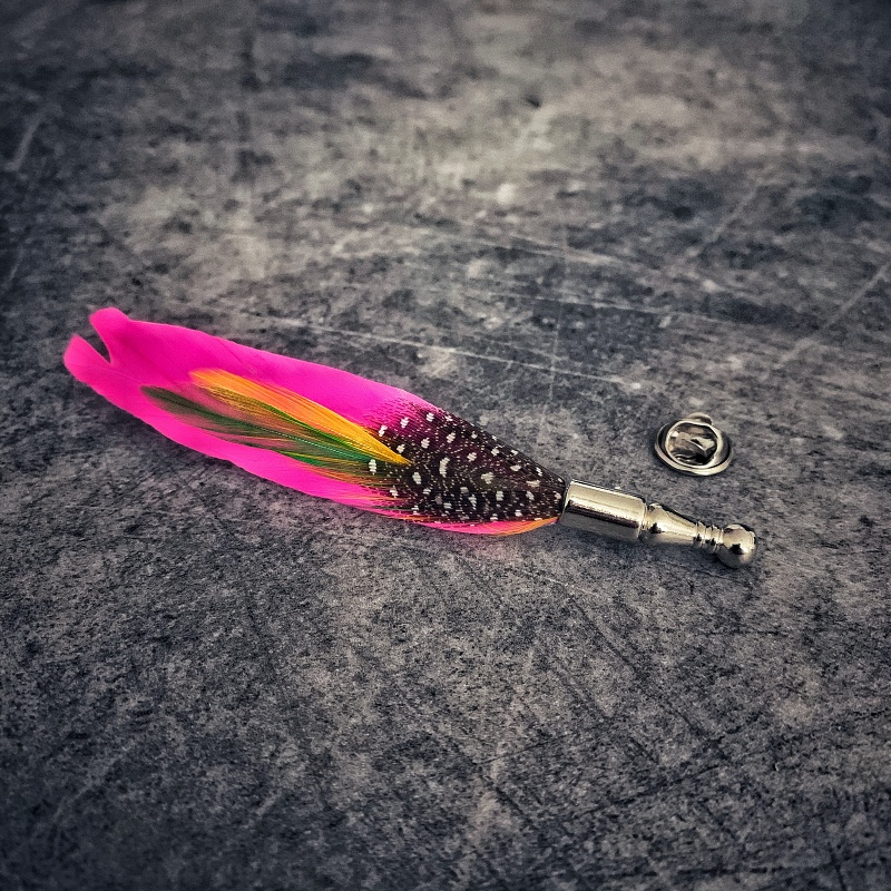 Růžová brož Páv 