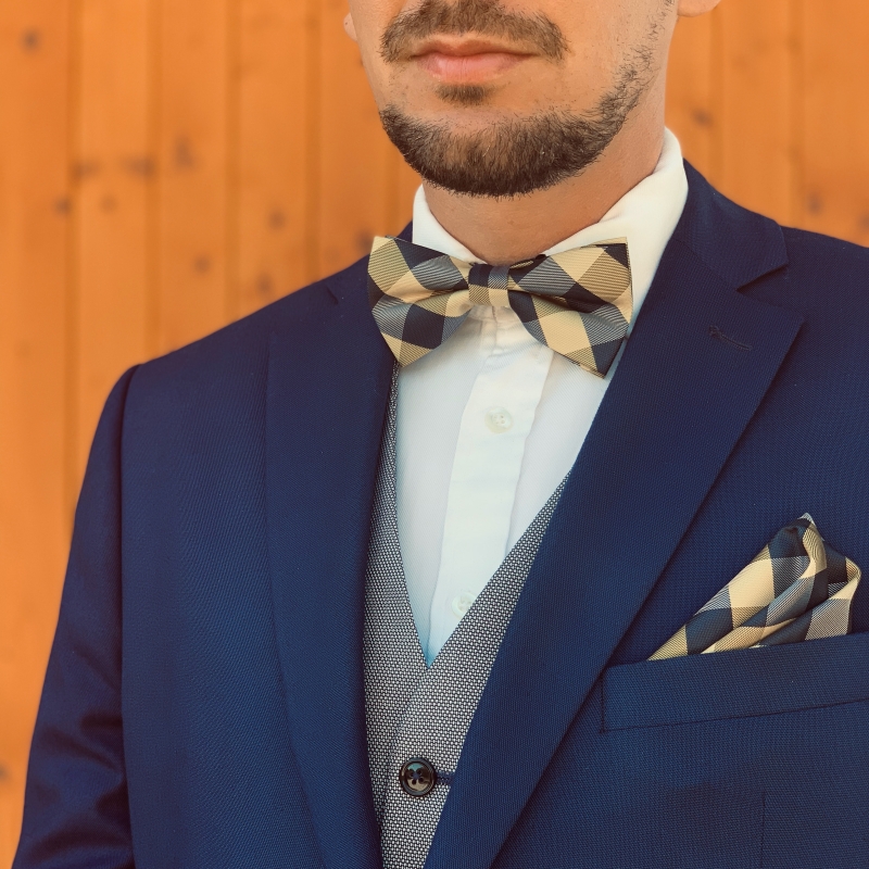 Šedo - žlutý set - motýlek + kapesník + manžetové knoflíčky Kostky