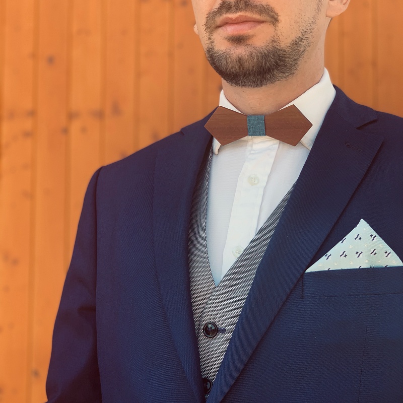 Dřevěný pánský motýlek Mahoosive Hexagon - jeans 