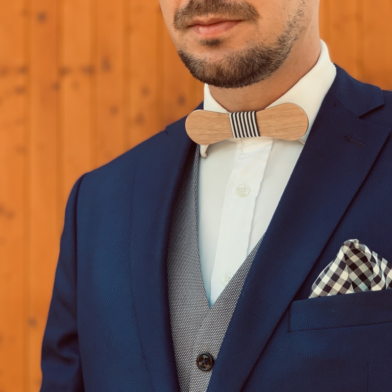 Dřevěný pánský motýlek Mahoosive Lollipop - navy 