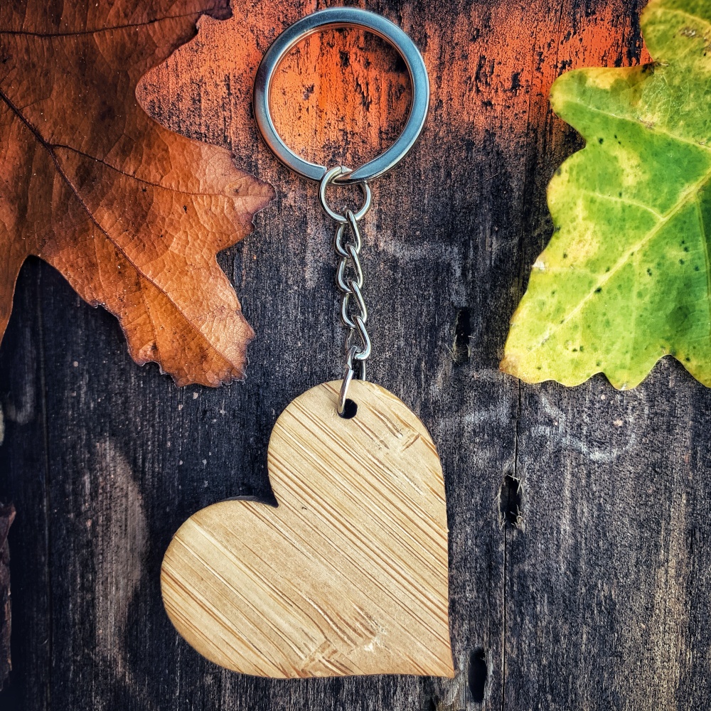 Dřevěná klíčenka Srdce 