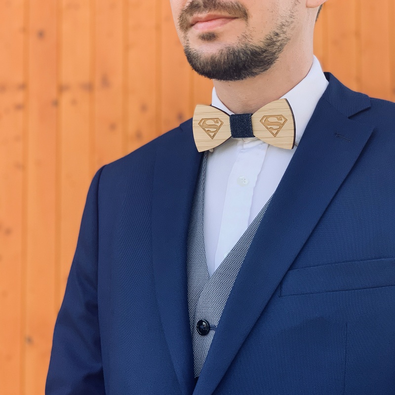 Dřevěný pánský motýlek Superman denim 