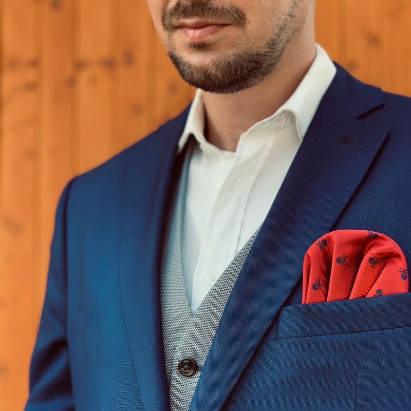 Červený kapesník do saka Skulls 