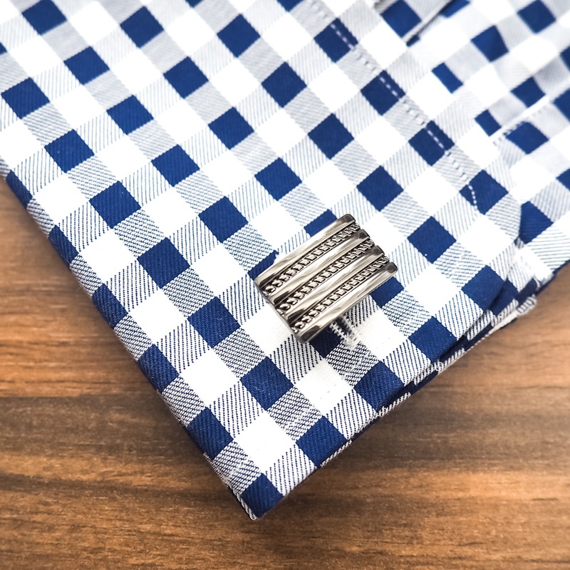 Šedý set - spona na kravatu a manžetové knoflíčky Gun 