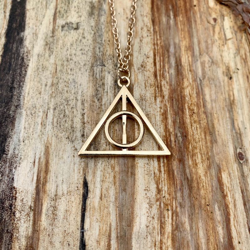 Zlatý náhrdelník Trojúhelník smrti 