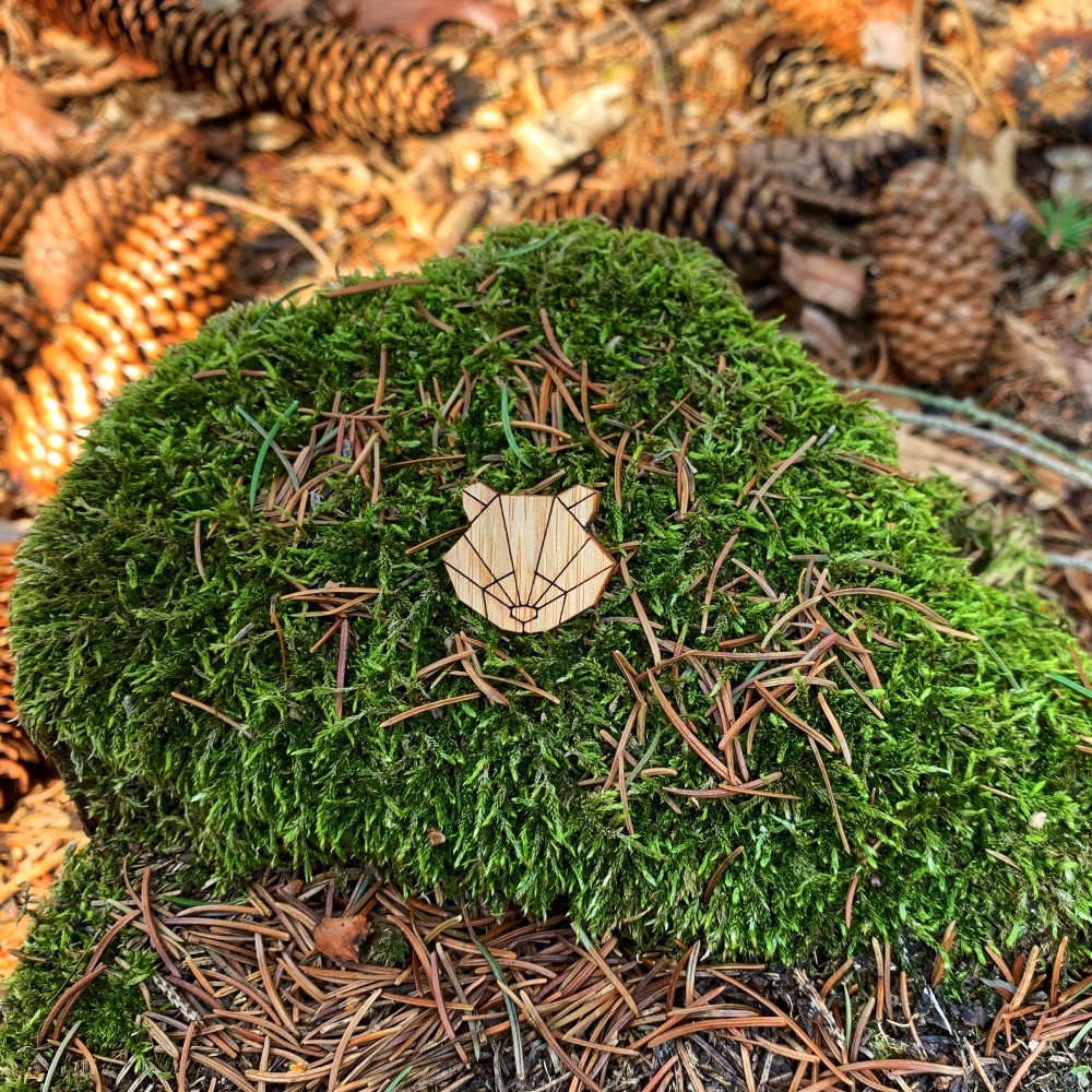 Dřevěná brož Panda 