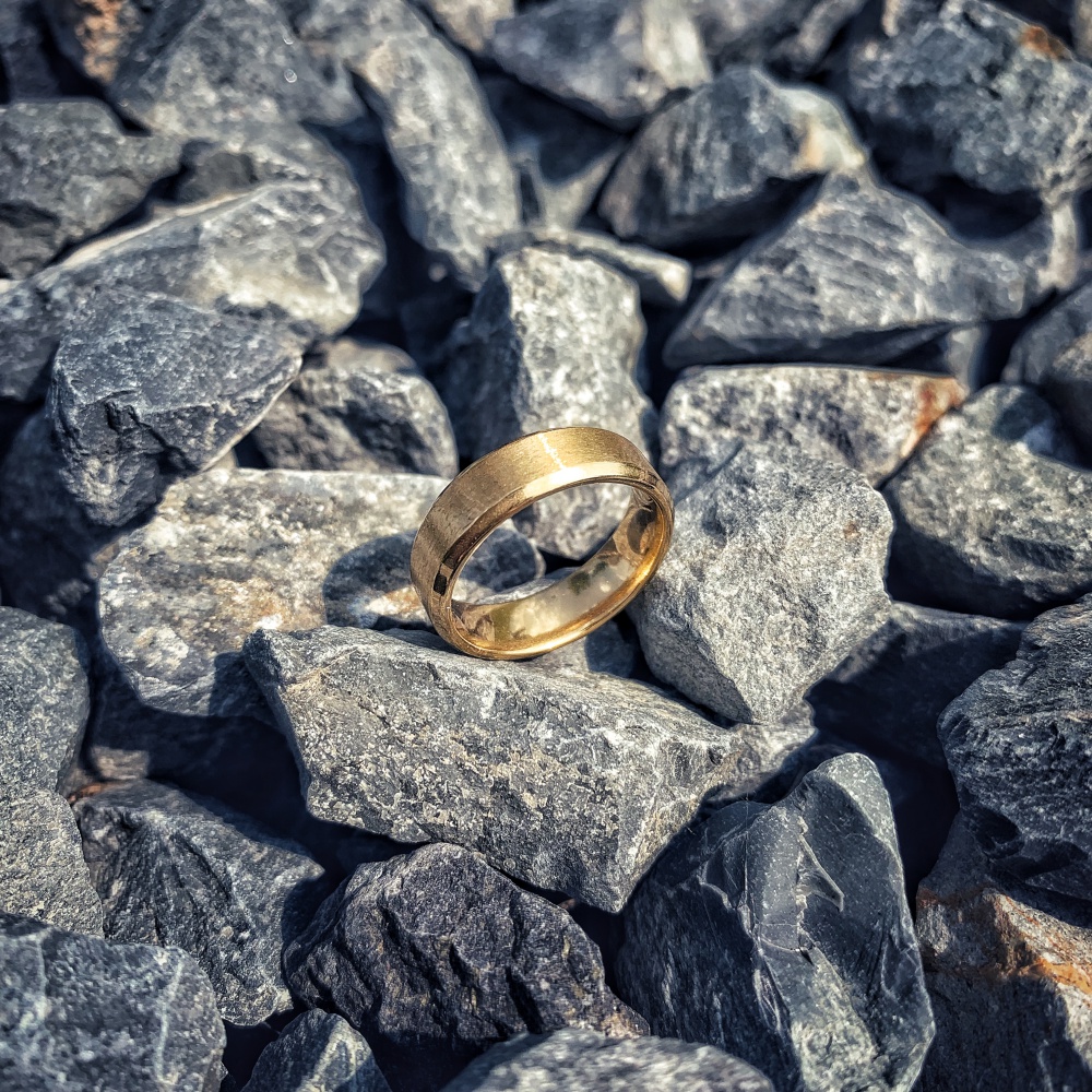 Zlatý prsten Titan vel. 7