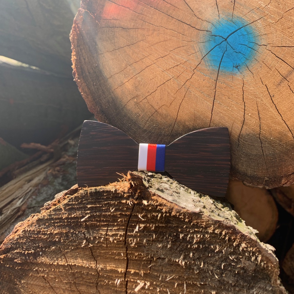 Dřevěný pánský motýlek Classic Česko