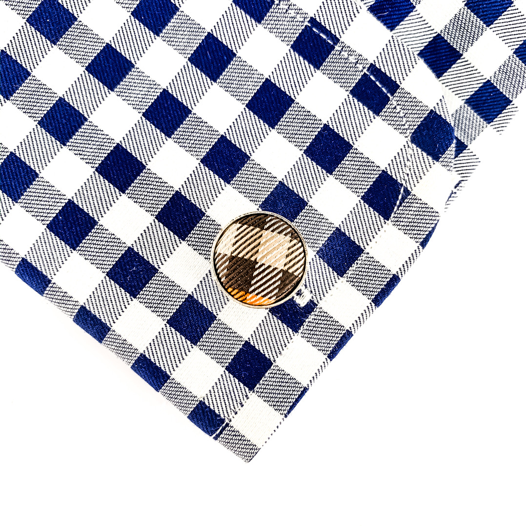 Oranžovo - hnědo - černý set kravata, kapesník a manžetové knoflíčky Kostičky 