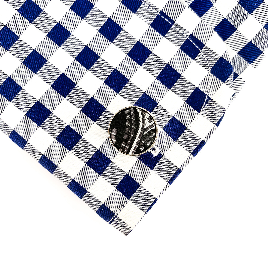 Černo - šedý set kravata, kapesník a manžetové knoflíčky Abstrakt