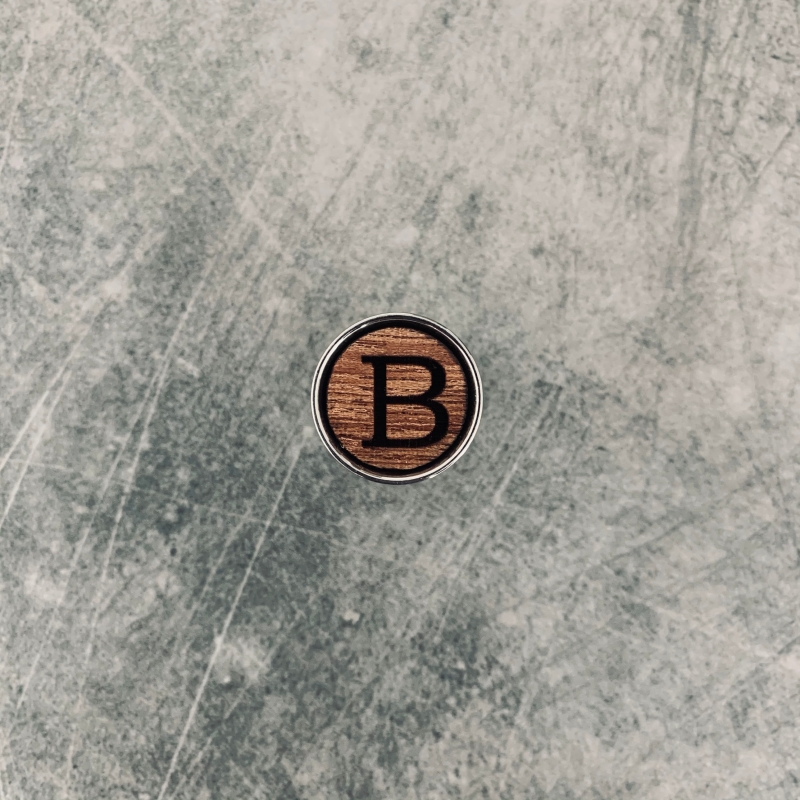 Dřevěné manžetové knoflíčky Wood Iniciál B