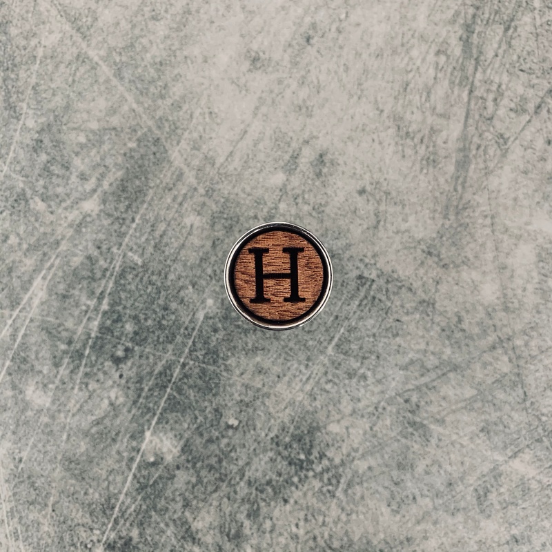 Dřevěné manžetové knoflíčky Wood Iniciál H