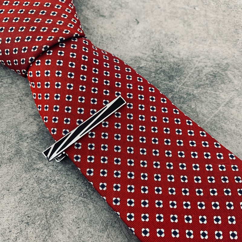 Stříbrno - černý set - spona na kravatu a manžetové knoflíčky Paprsky 