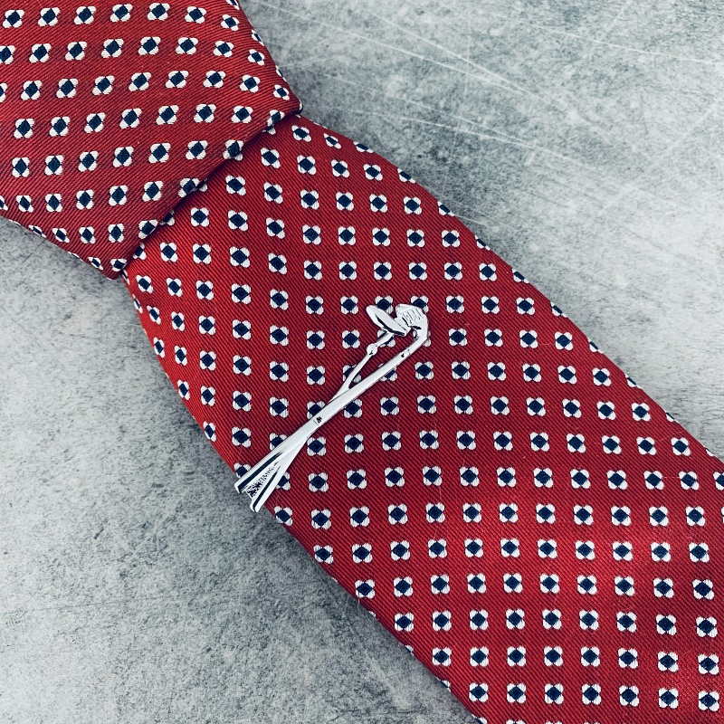 Stříbrná spona na kravatu Golfové hole 