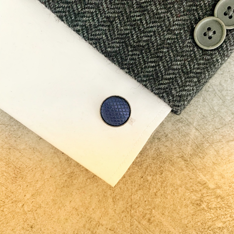 Tmavě modrý set - motýlek + kapesník + manžetové knoflíčky Plaid 