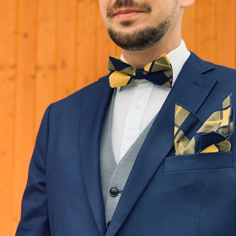 Modro - žlutý set kravata, motýlek a kapesník Check 