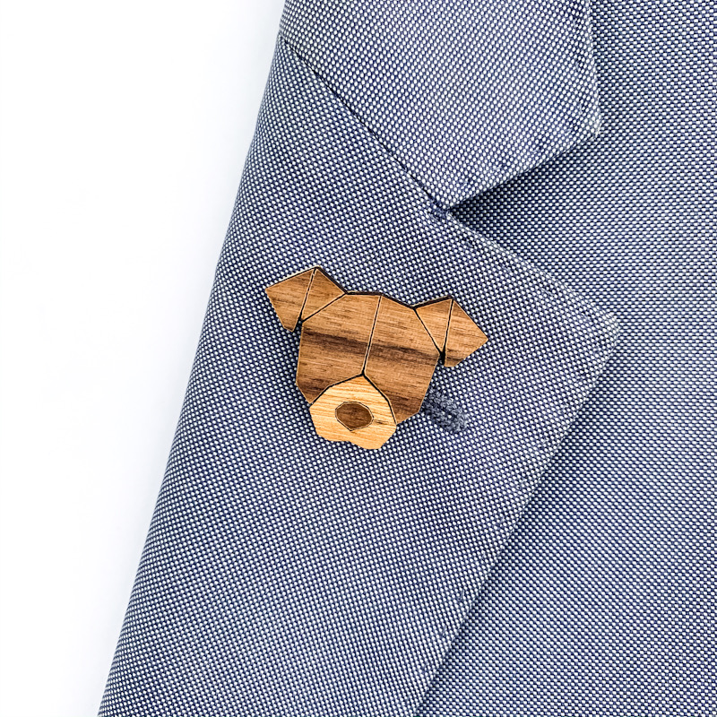 Dřevěná brož Pes 