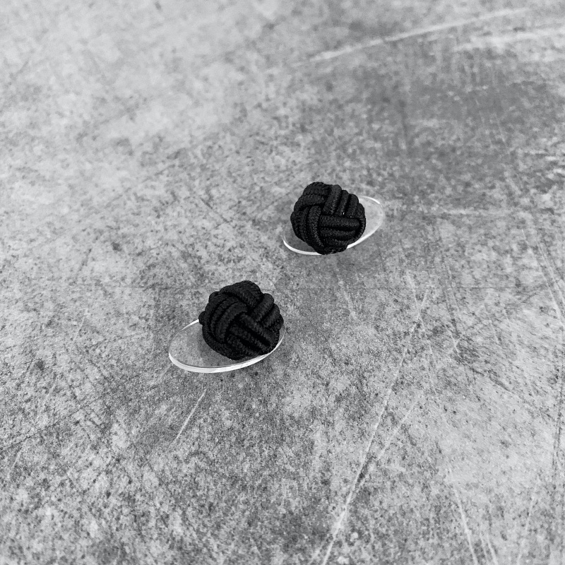 Černé manžetové knoflíčky Ball plastic 