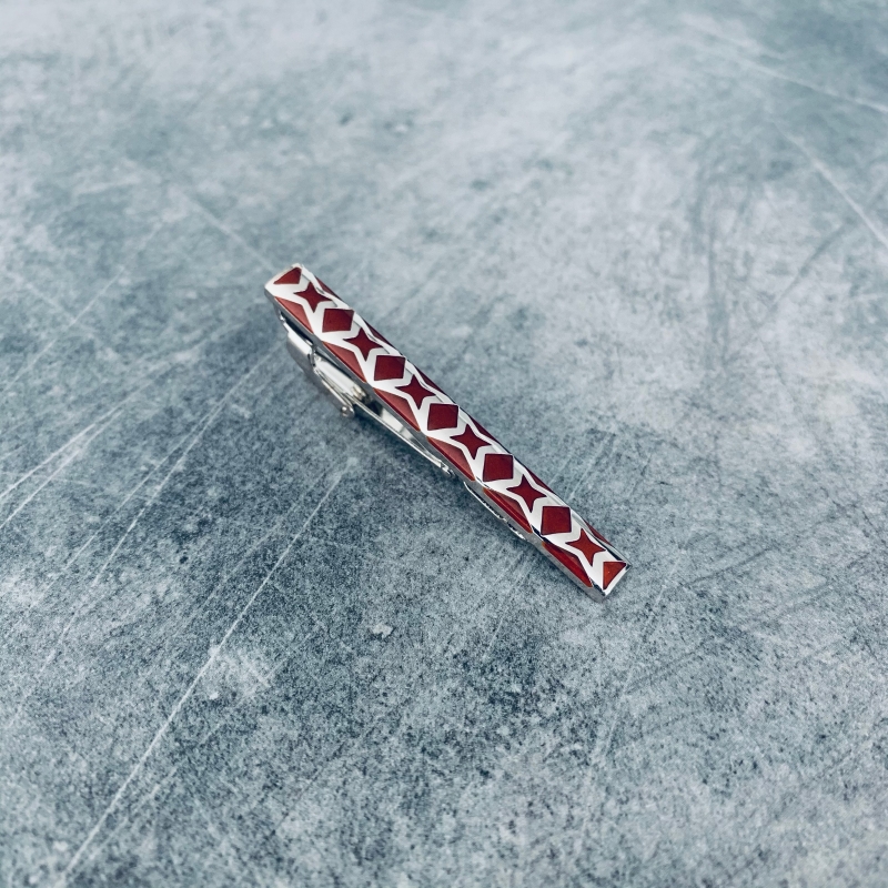 Stříbrno - hnědá spona na kravatu Stars