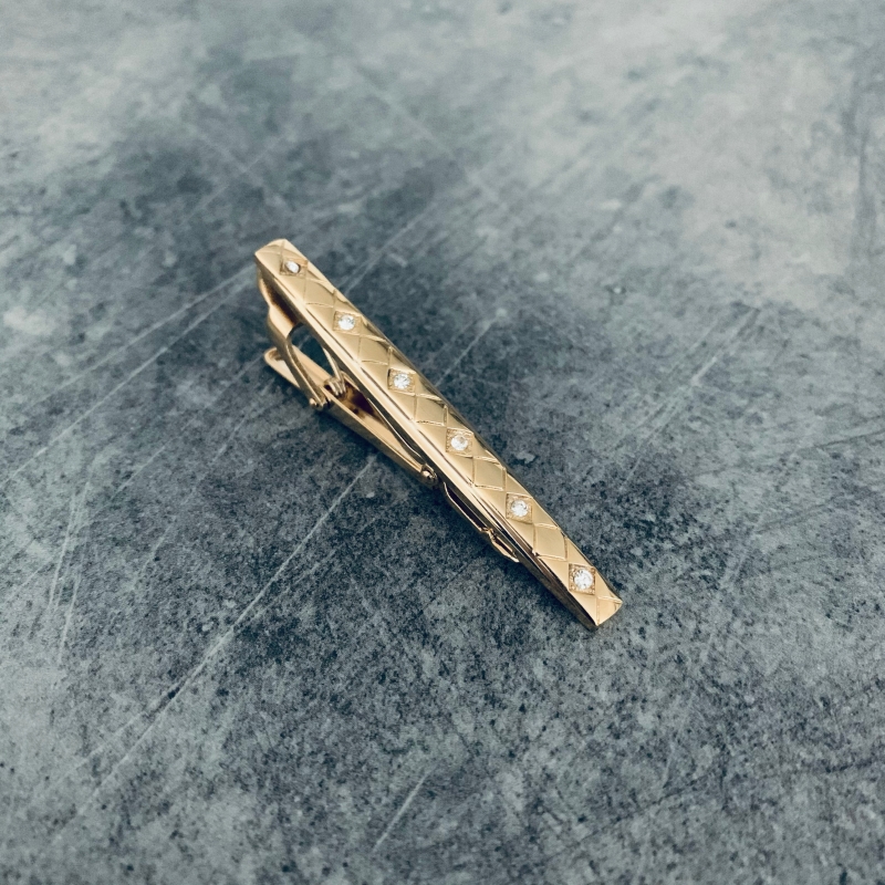 Zlatá spona na kravatu Crystal Drop 