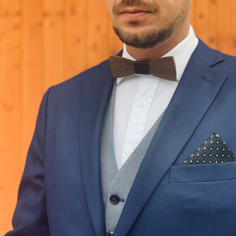 Dřevěný pánský motýlek Floral leather 