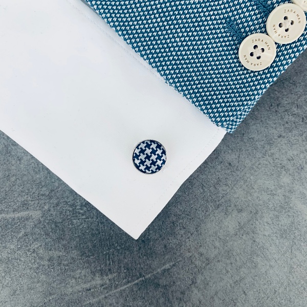 Modrý set Houndstooth - kravata, kapesník a manžetové knoflíčky + brož 