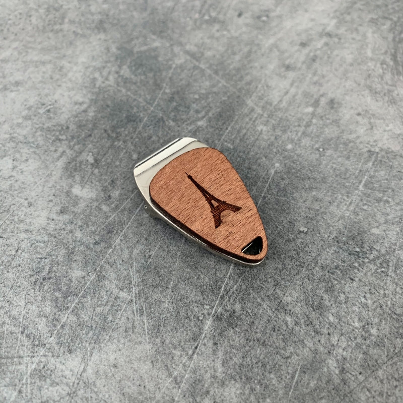 Dřevěná klíčenka Triangle Eiffelova věž s otvírákem na pivo 