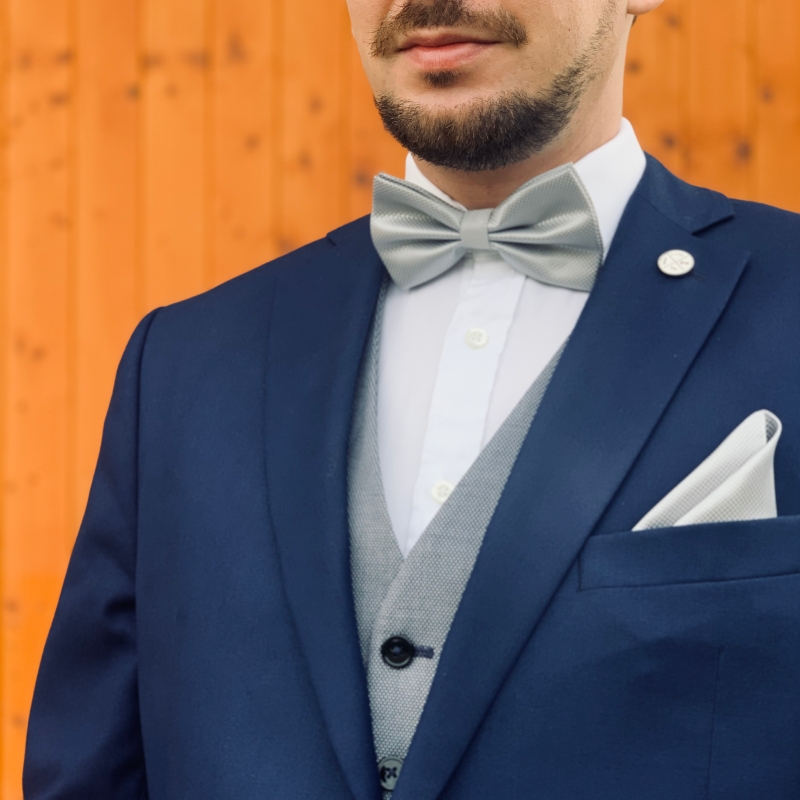 Stříbrný set kravata, motýlek, kapesník a manžetové knoflíčky Plaid