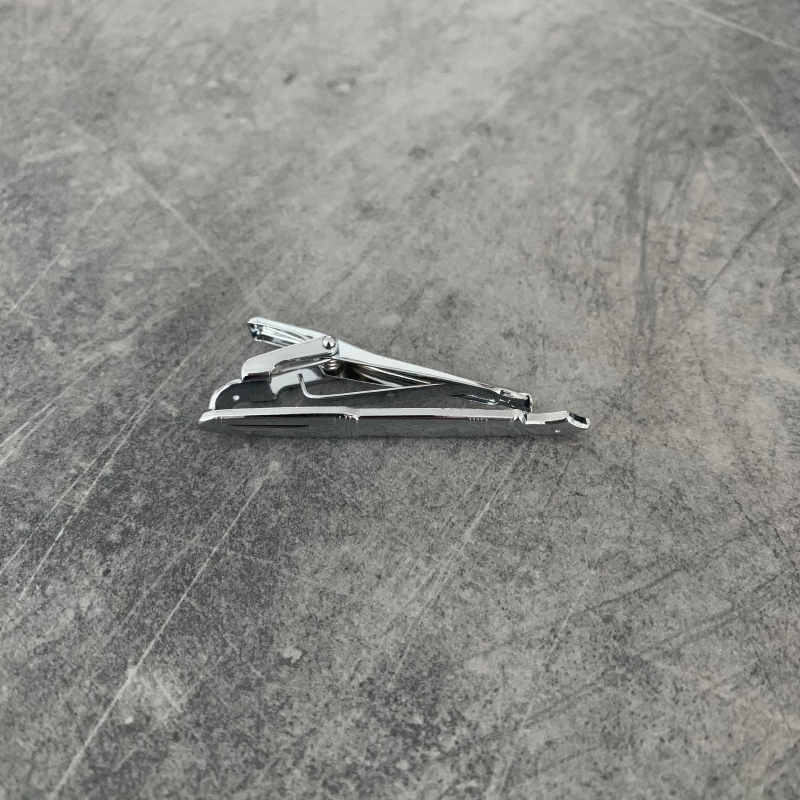 Stříbrná spona na kravatu Psací pero 