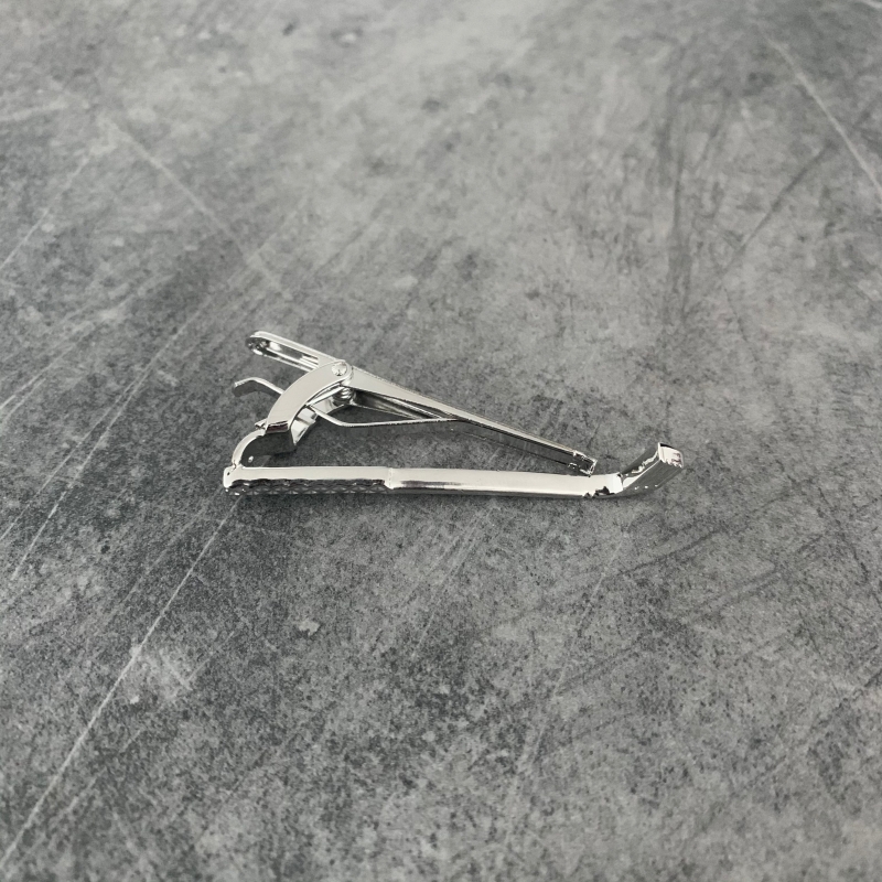 Stříbrná spona na kravatu Golfová hůl 