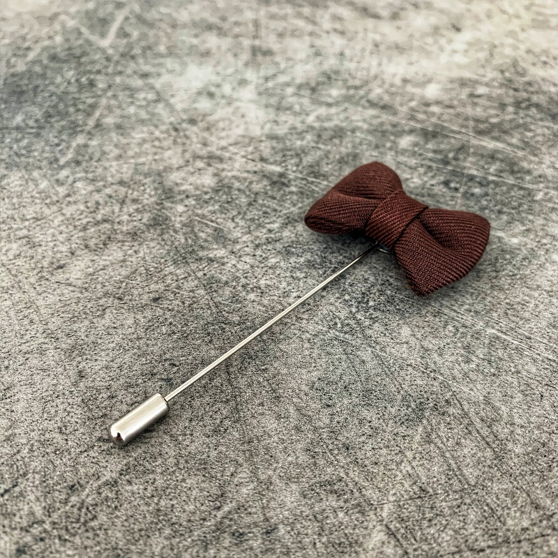 Hnědá brož Motýlek