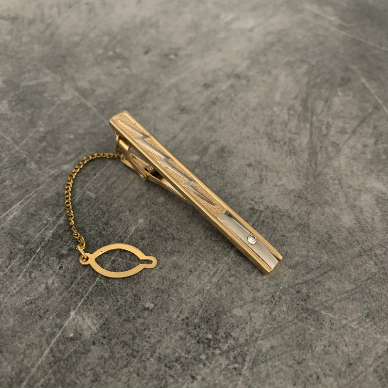 Zlatá spona na kravatu Blesk 