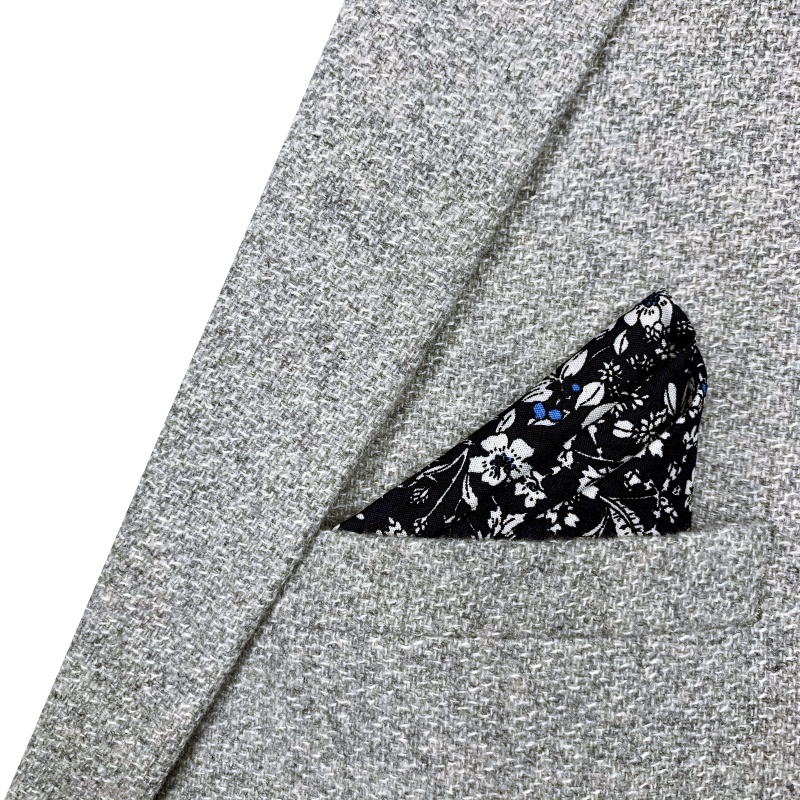 Modro - bílý kapesníček do saka Květiny 