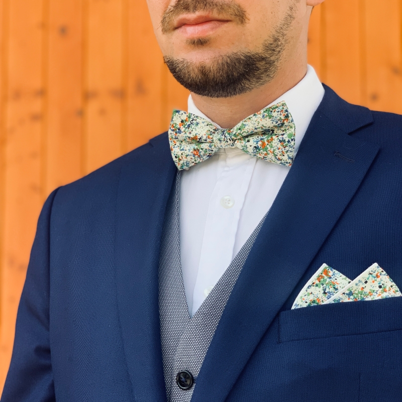 Bílý set kravata, motýlek a kapesník Popart