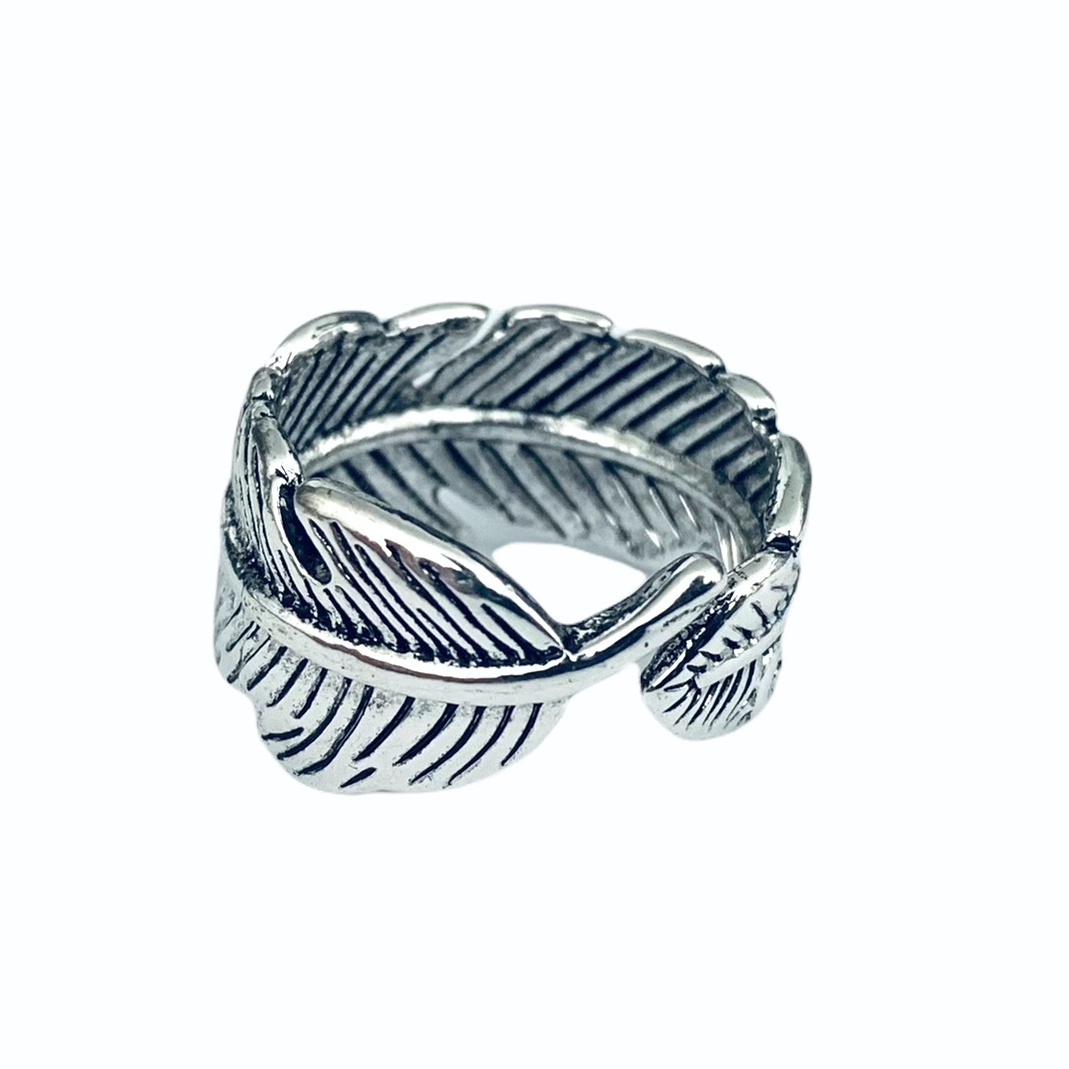 Stříbrný prsten List 