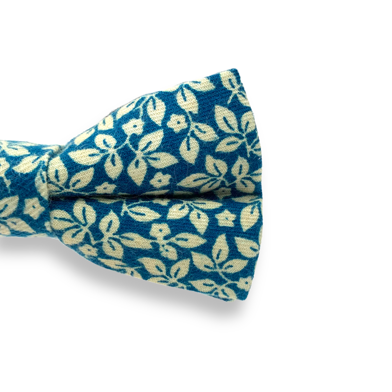 Modrý pánský motýlek Listy 