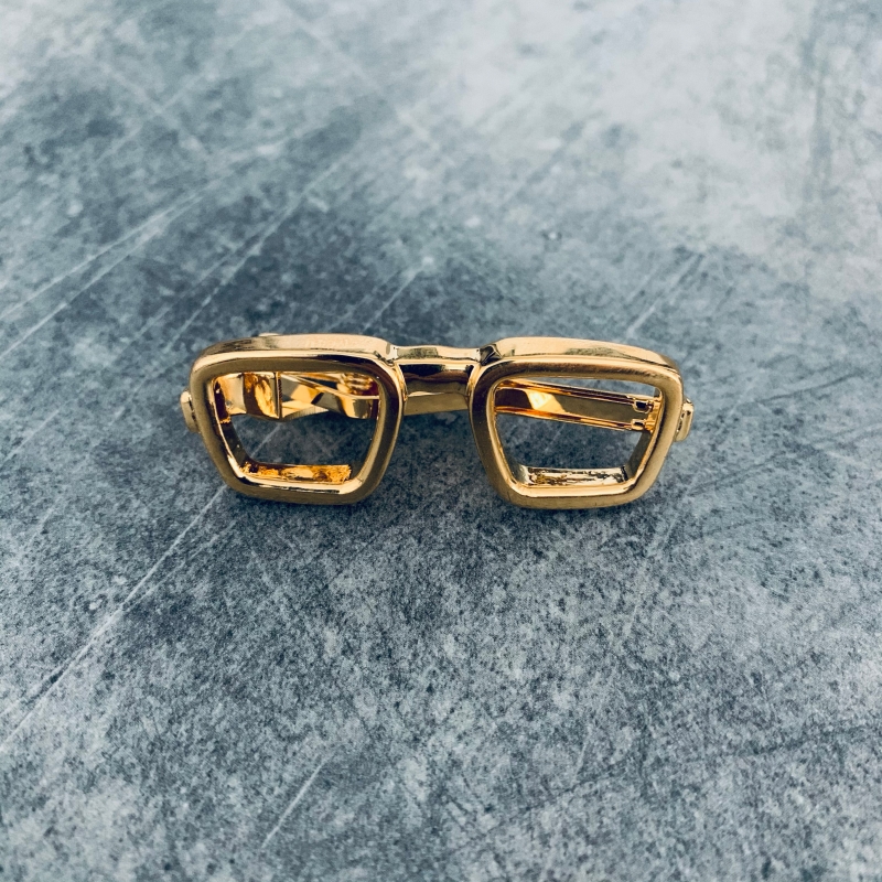 Spona na kravatu Zlaté hranaté brýle