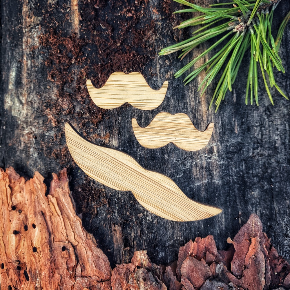 Dřevěný set - spona na kravatu a manžetové knoflíčky Knírek