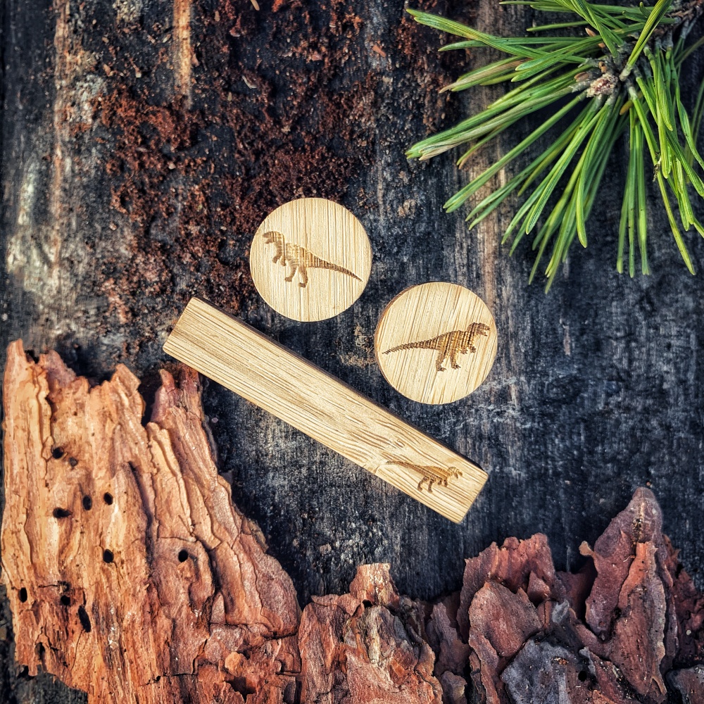 Dřevěný set - spona na kravatu a manžetové knoflíčky Dinosaurus Rex