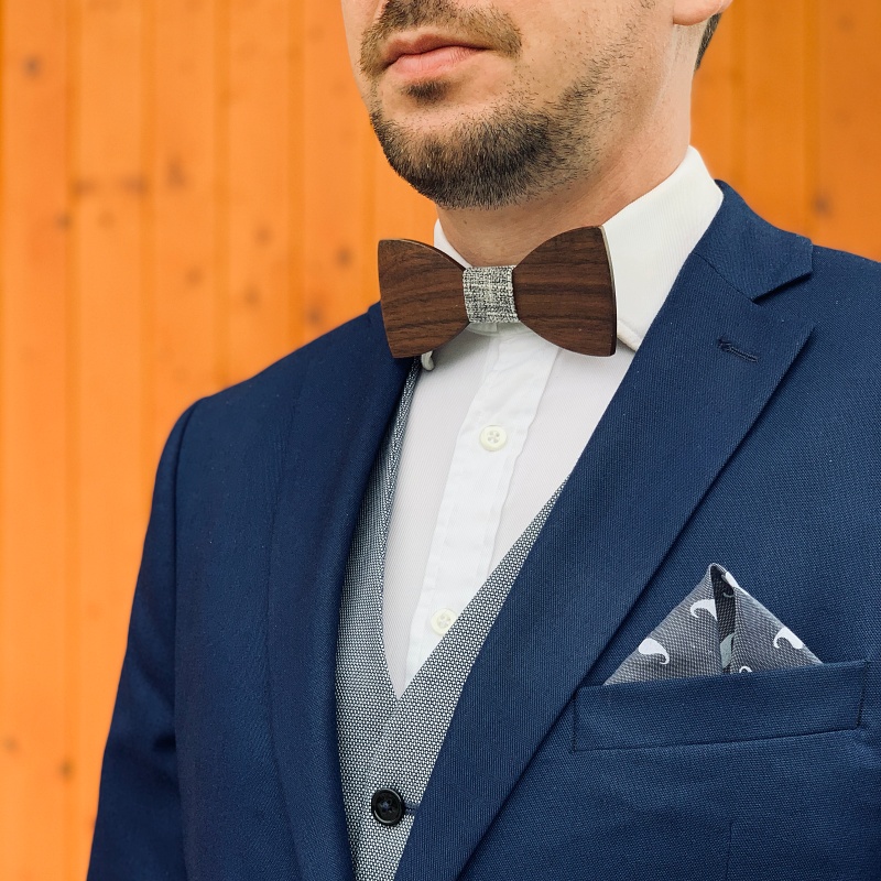 Dřevěný pánský set - motýlek Classic BLK/WHT + manžetové knoflíčky 