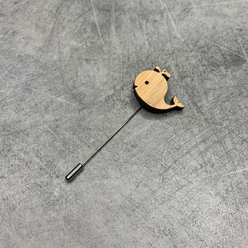 Dřevěná brož Velryba 