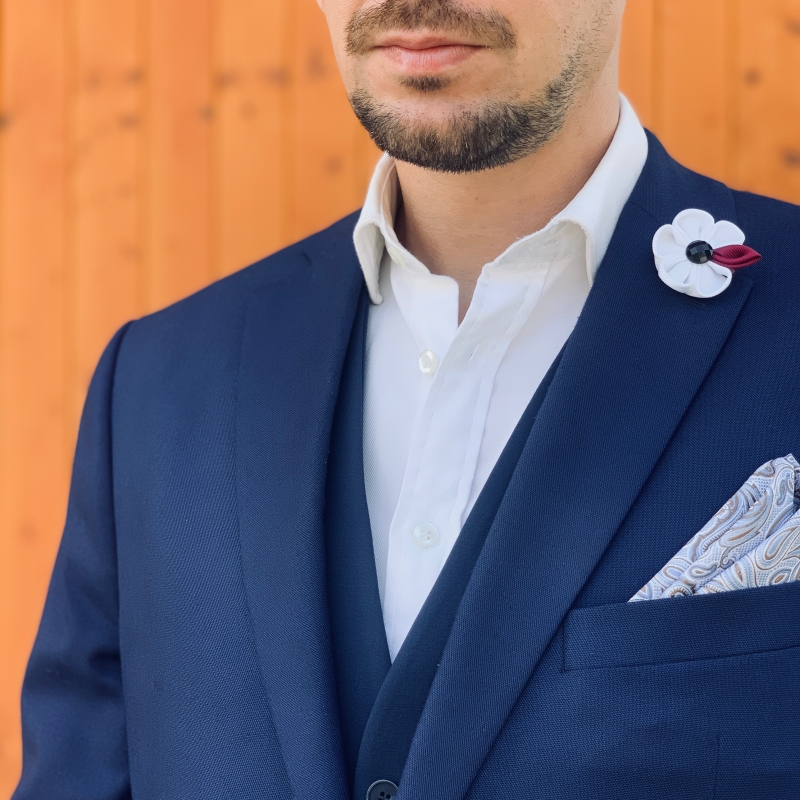 Bílo - rudá brož Arrow Color