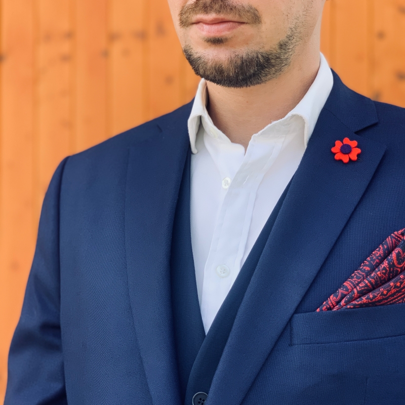 Červeno - fialová brož Čtyřlístek Plsť