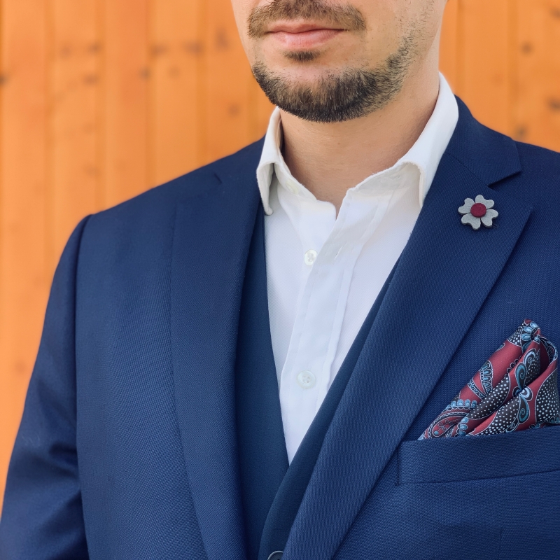 Šedo - rudá brož Čtyřlístek Plsť