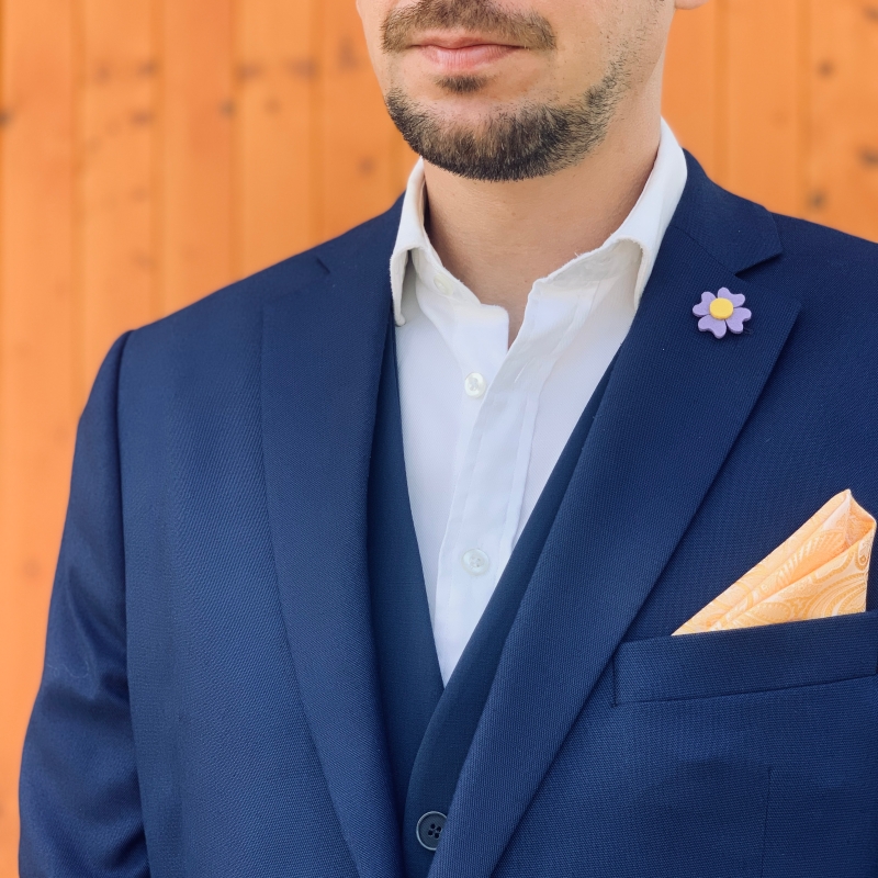 Fialovo - žlutá brož Čtyřlístek Plsť