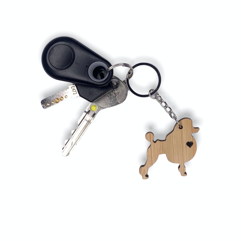 Dřevěná klíčenka Pudl 