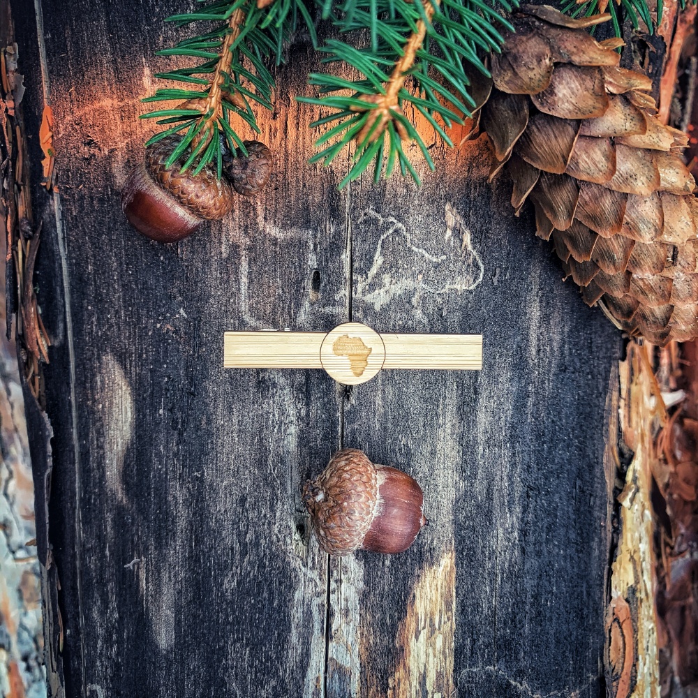 Dřevěná spona na kravatu round Afrika