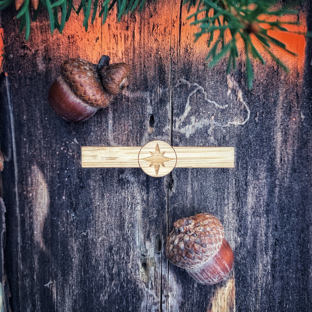 Dřevěná spona na kravatu round Kompas 