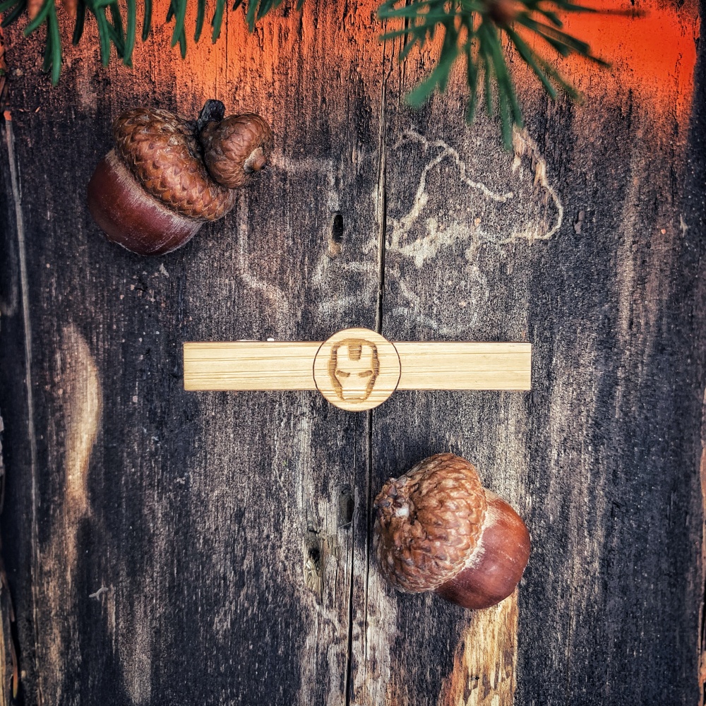 Dřevěná spona na kravatu round Maska 